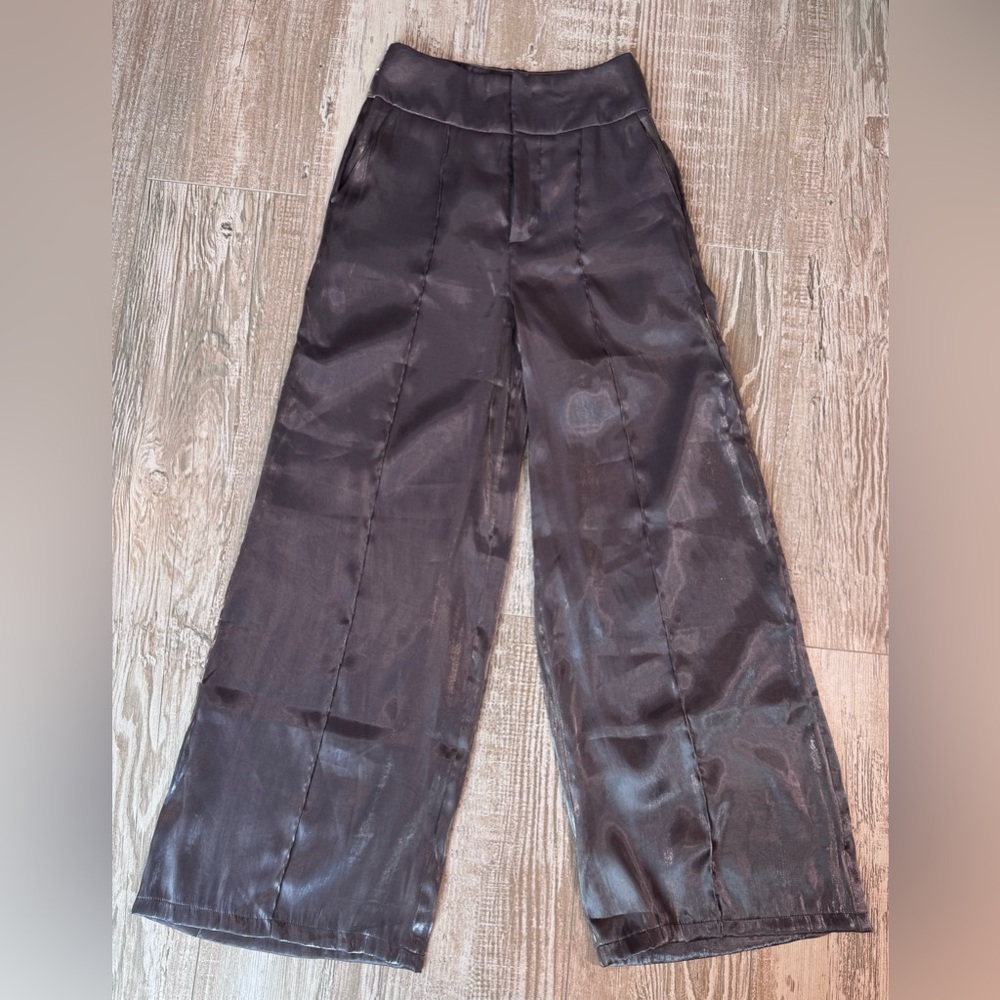 Princess Polly Simbai grey silky pants NWT 4